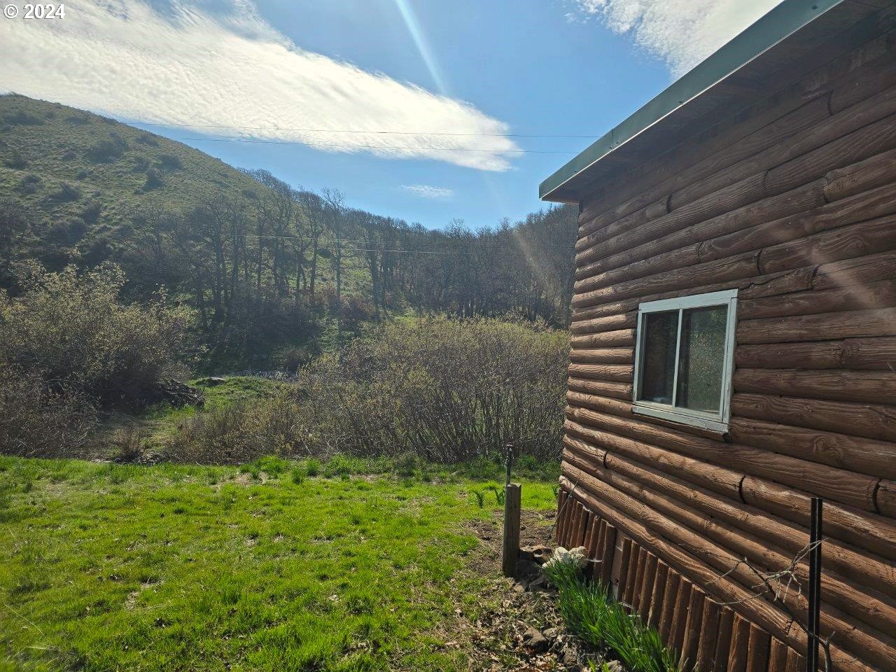 281 Oak Flat RD