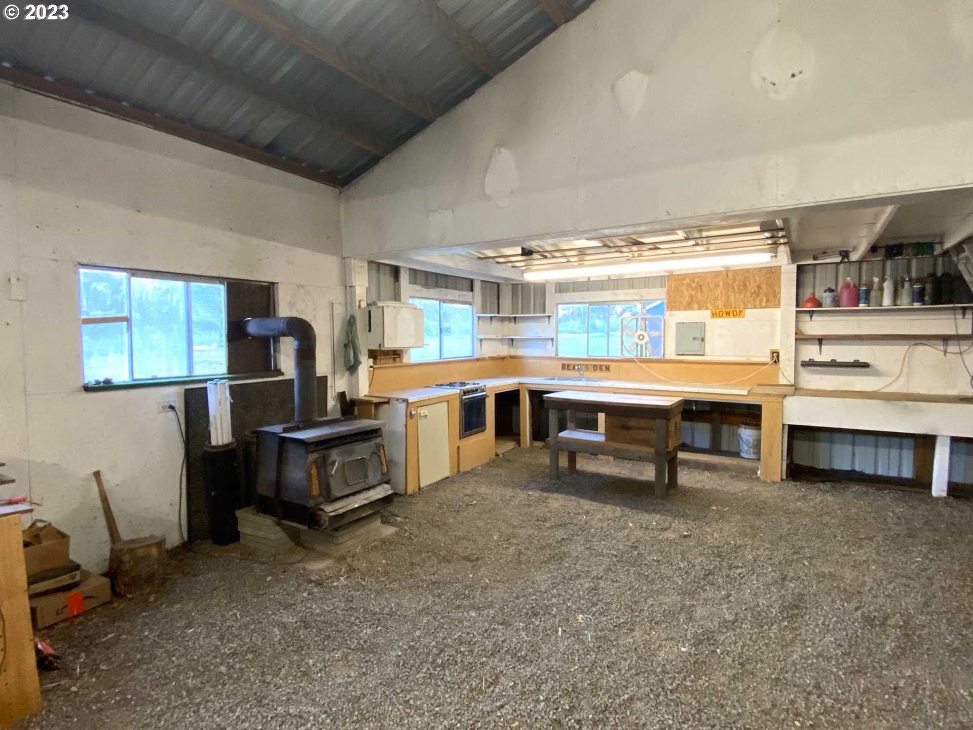 281 Oak Flat RD