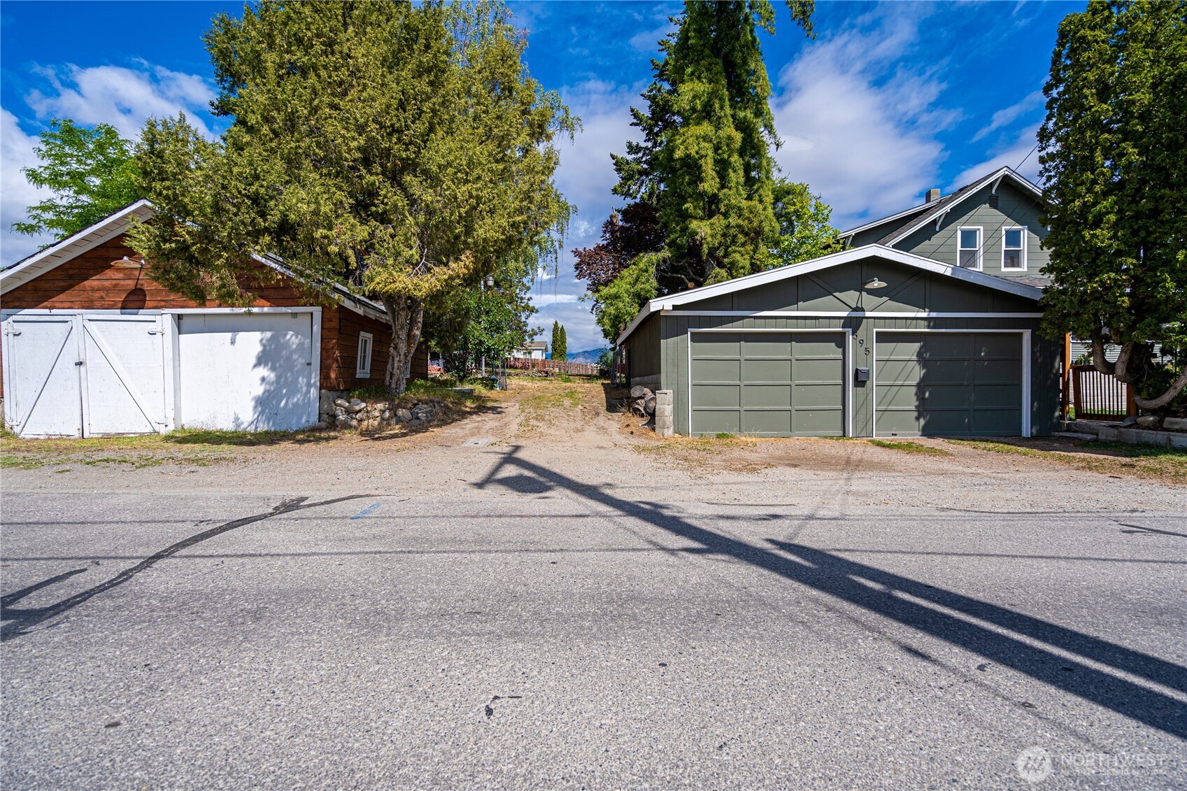 595 Division Street