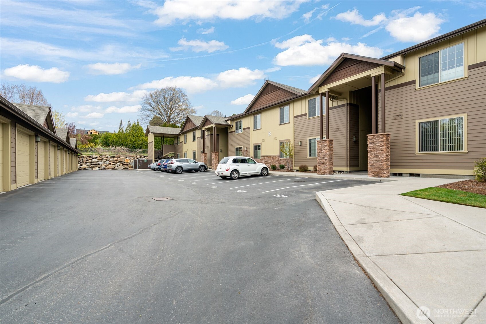 1051 N Baker Unit: B104