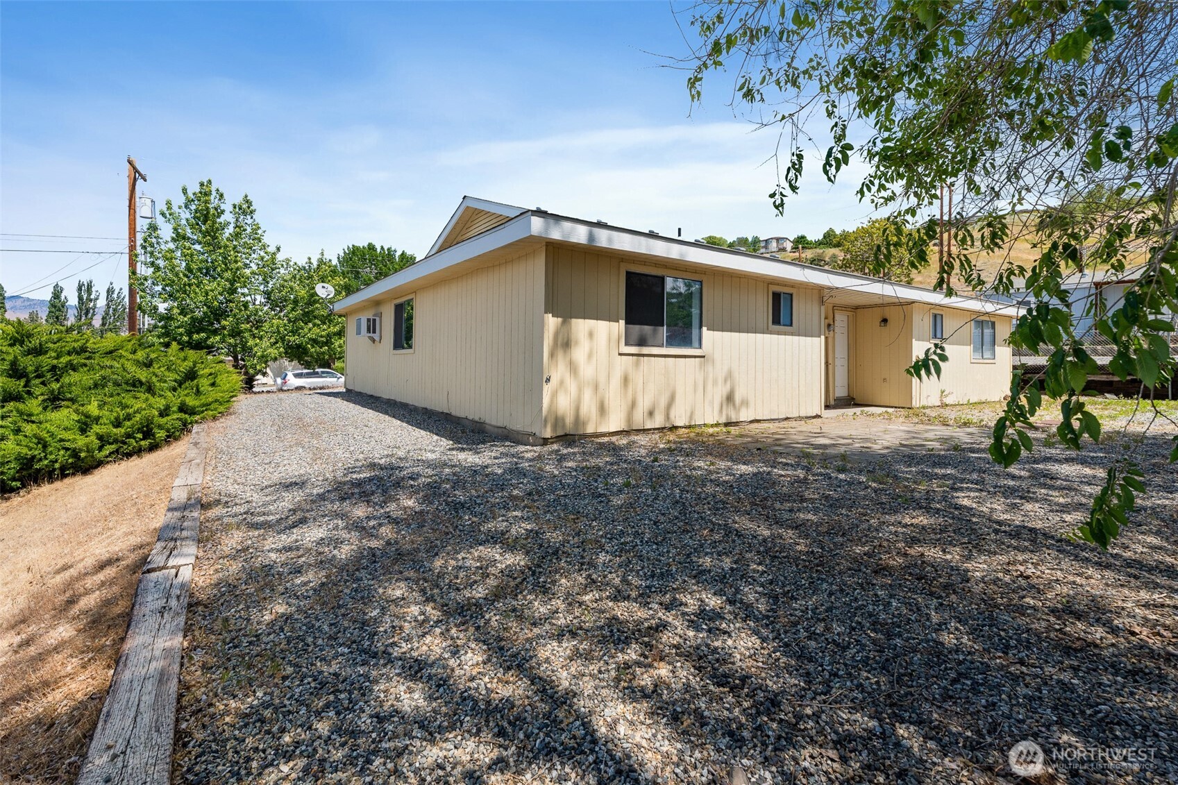 14 Glendale Street NE Unit: A-B