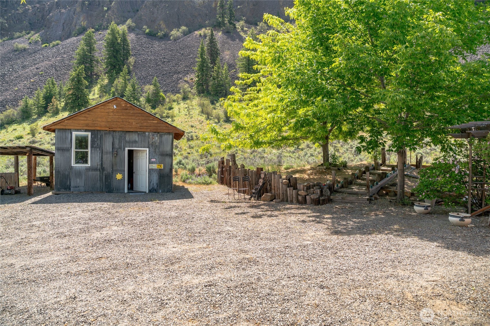 4095 Cathedral Rock Rd