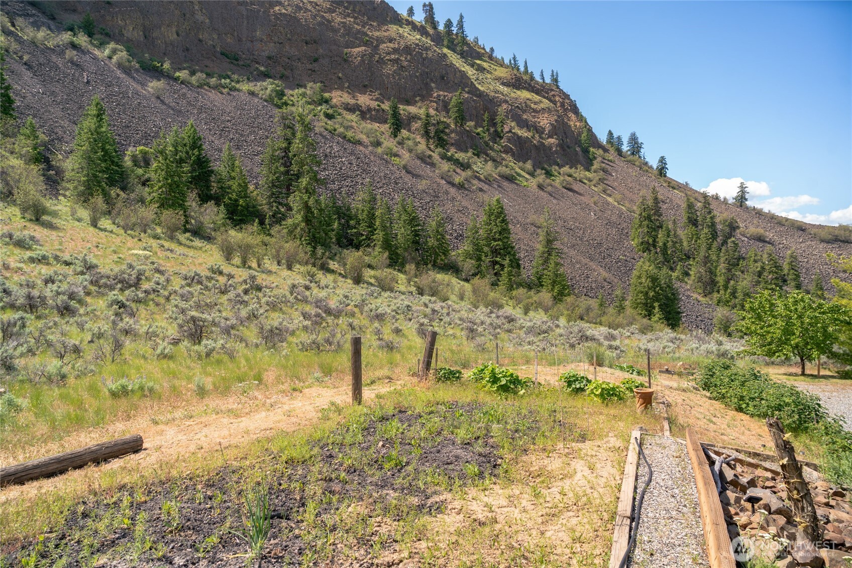 4095 Cathedral Rock Rd