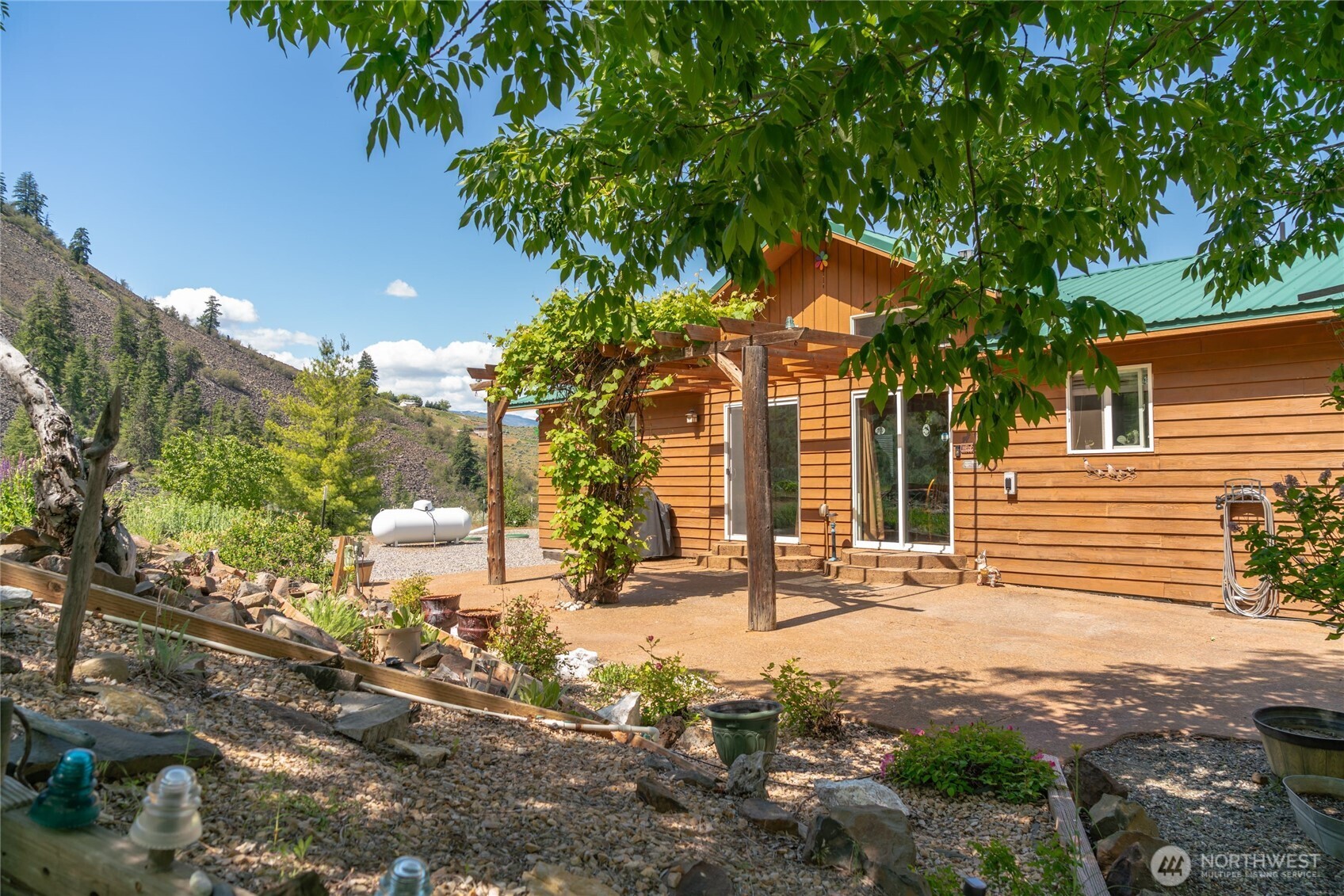 4095 Cathedral Rock Rd