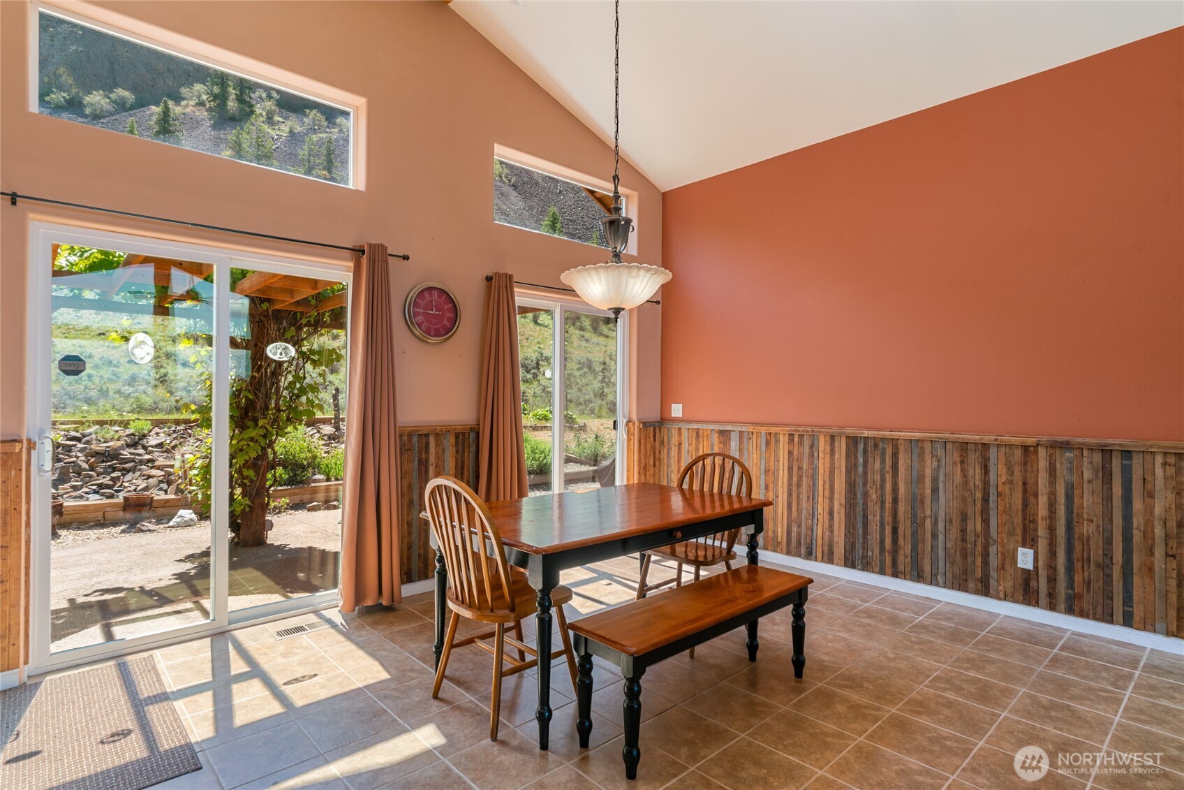 4095 Cathedral Rock Rd