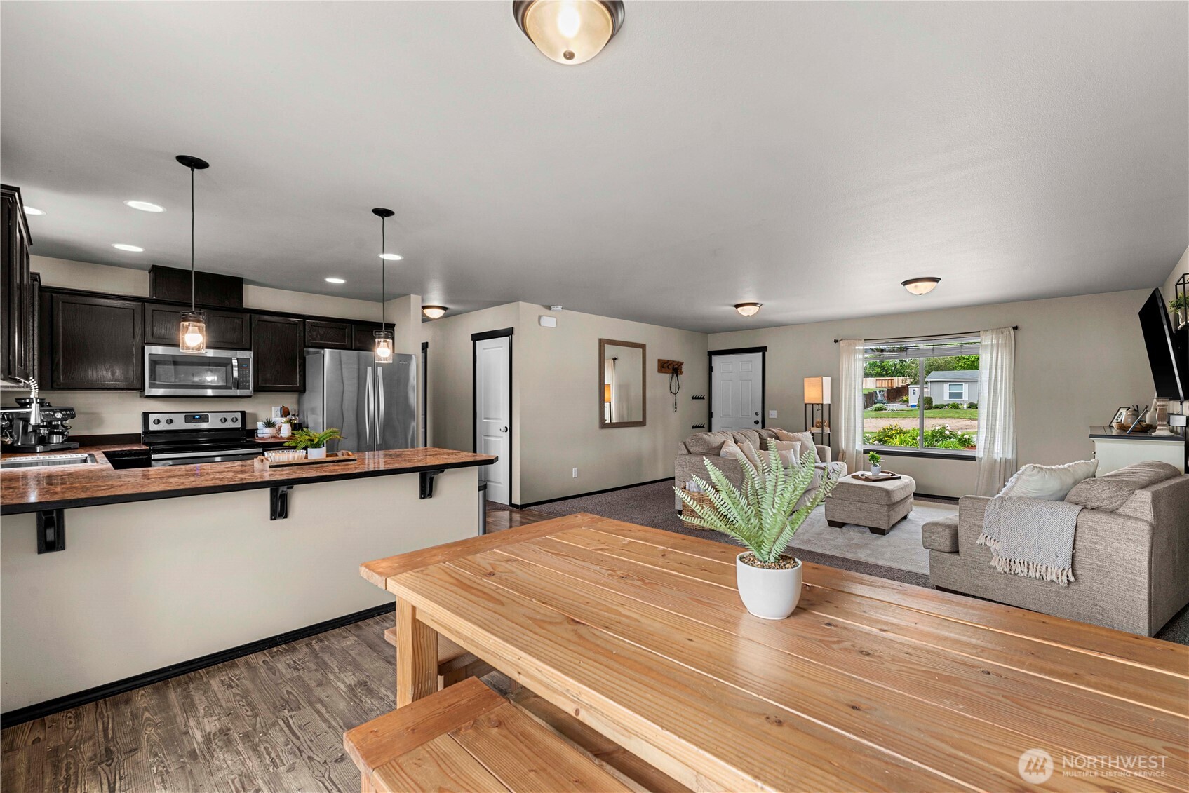 3260 First Street SE