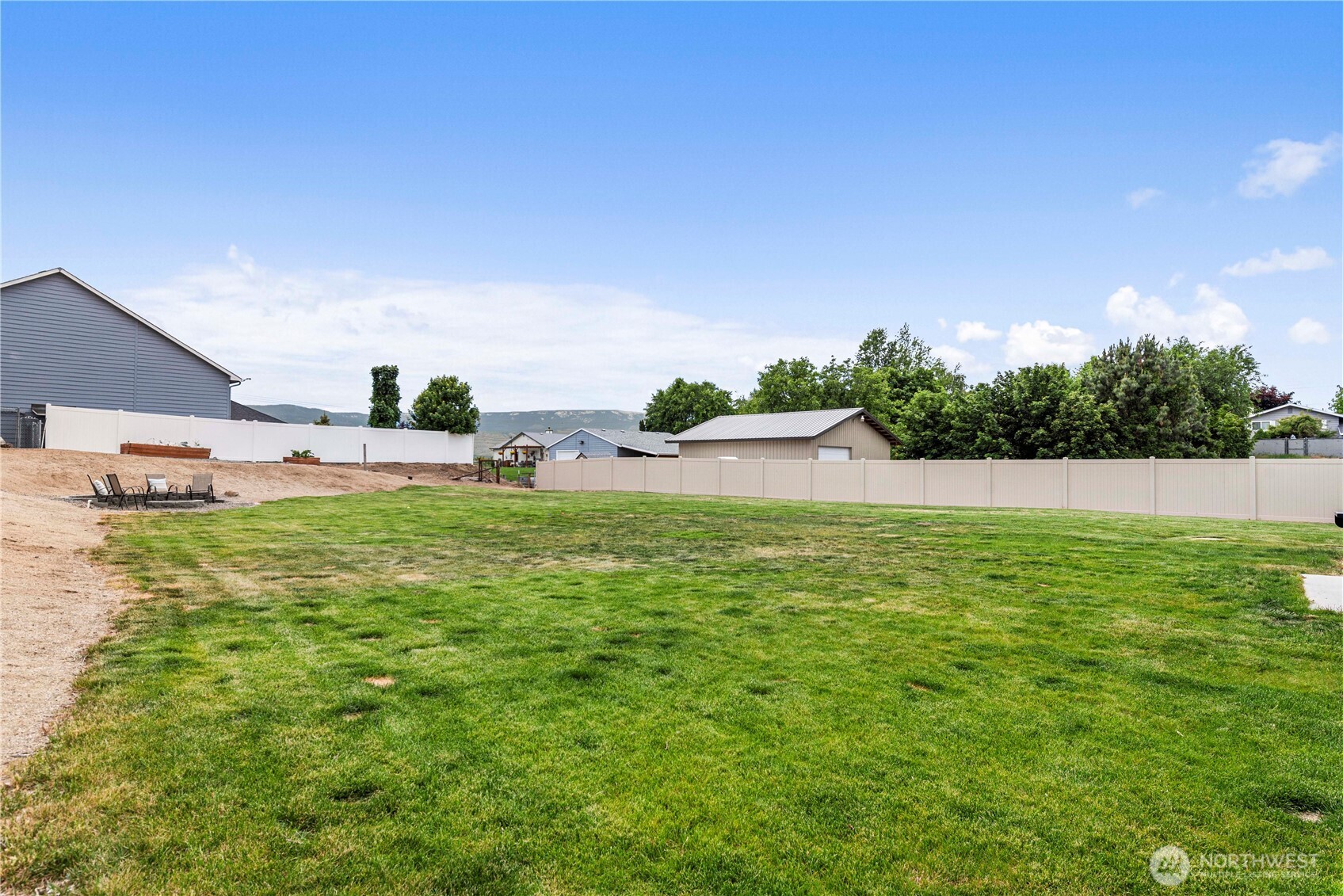 3260 First Street SE