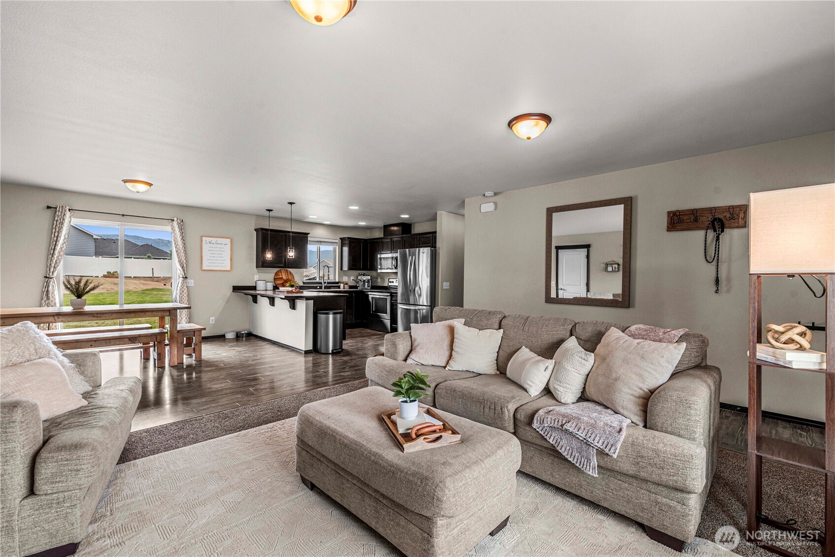 3260 First Street SE