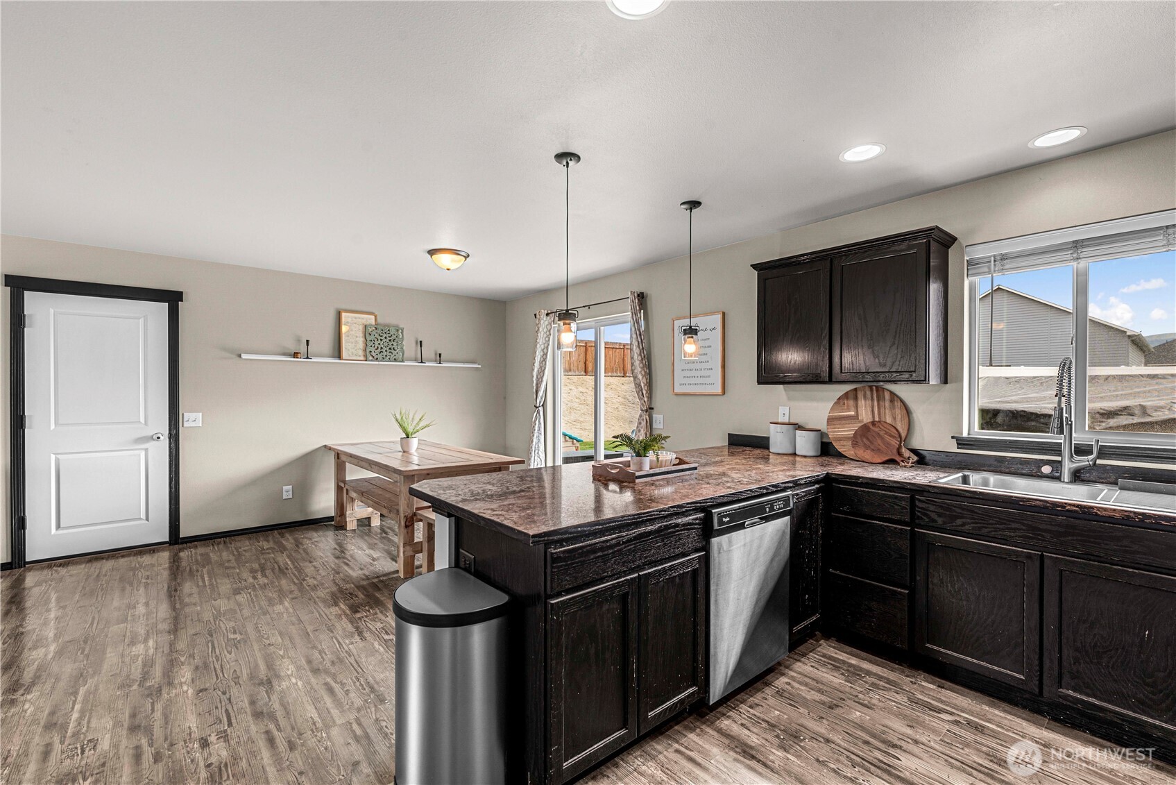 3260 First Street SE