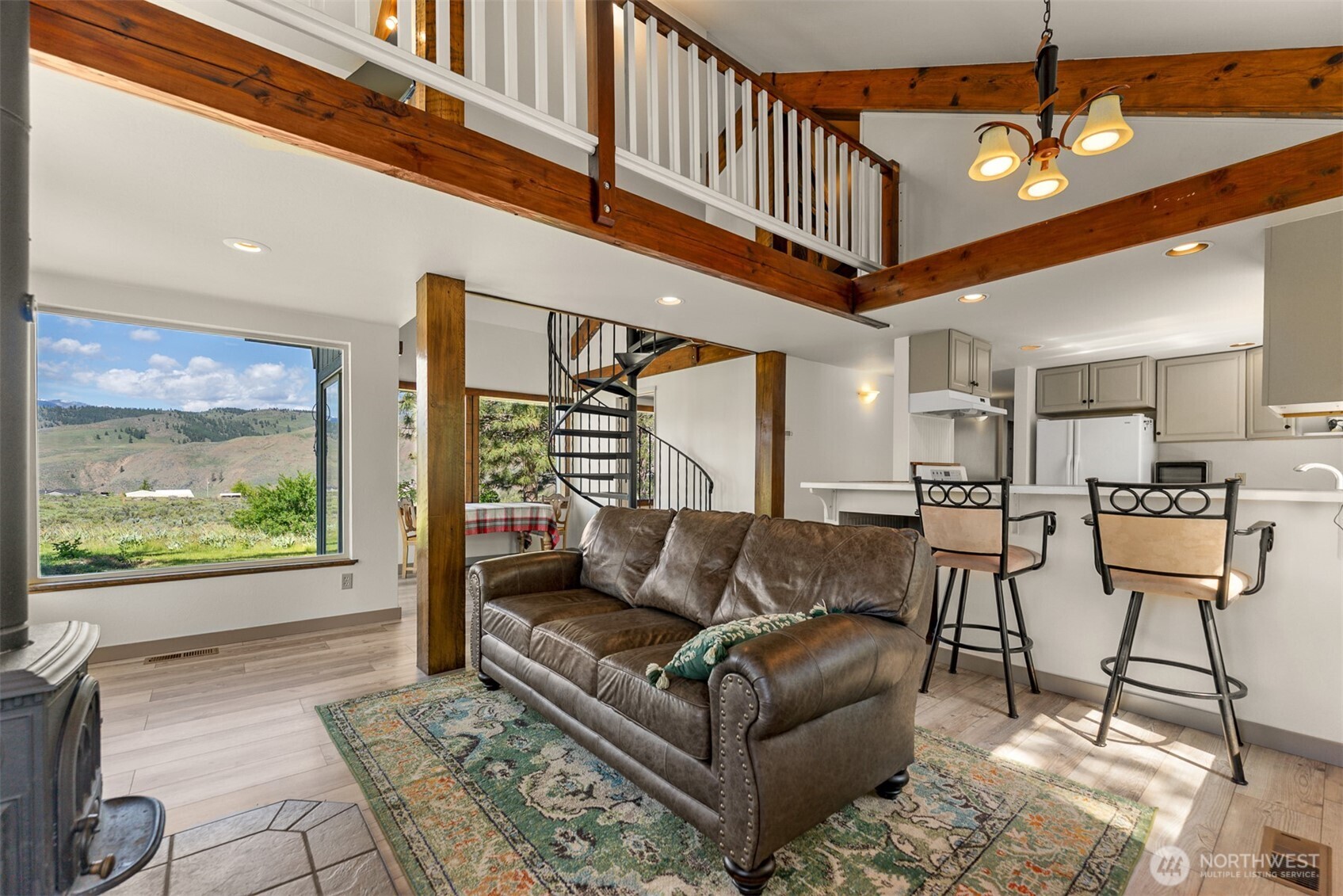 102 A Vintin Road