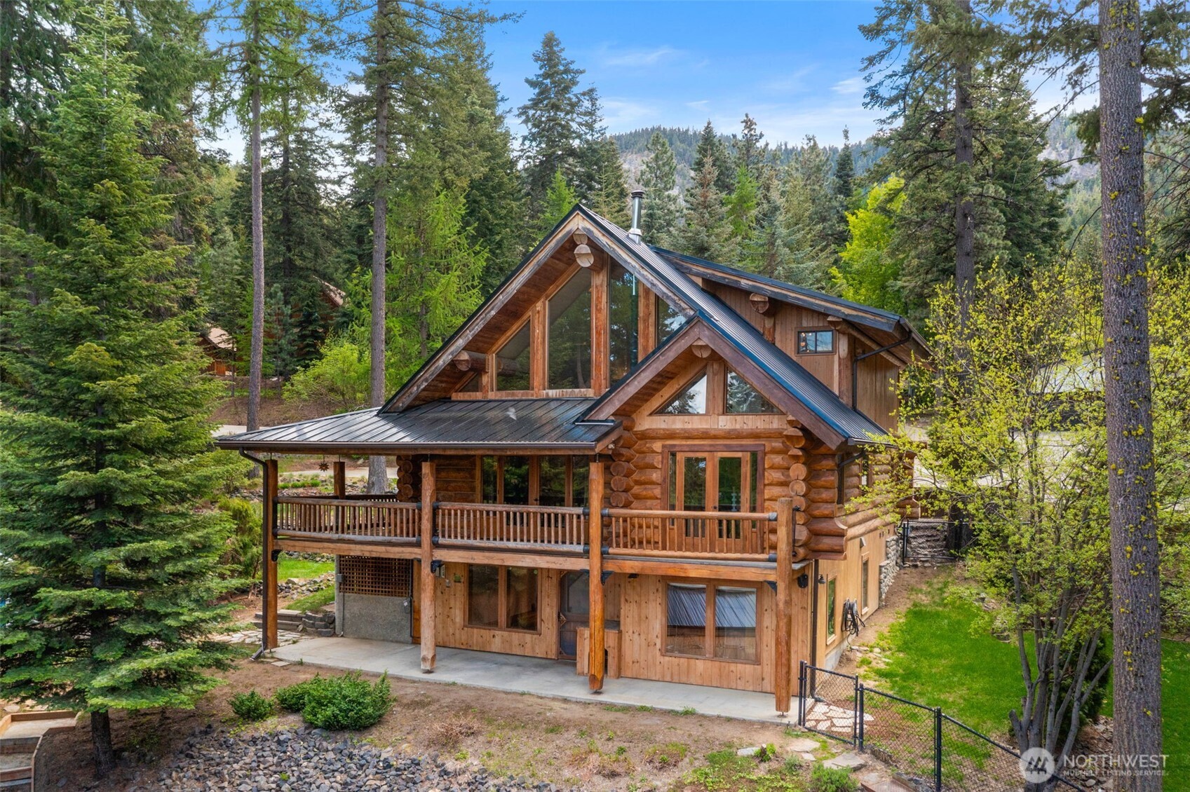 3105 Tamarack Place