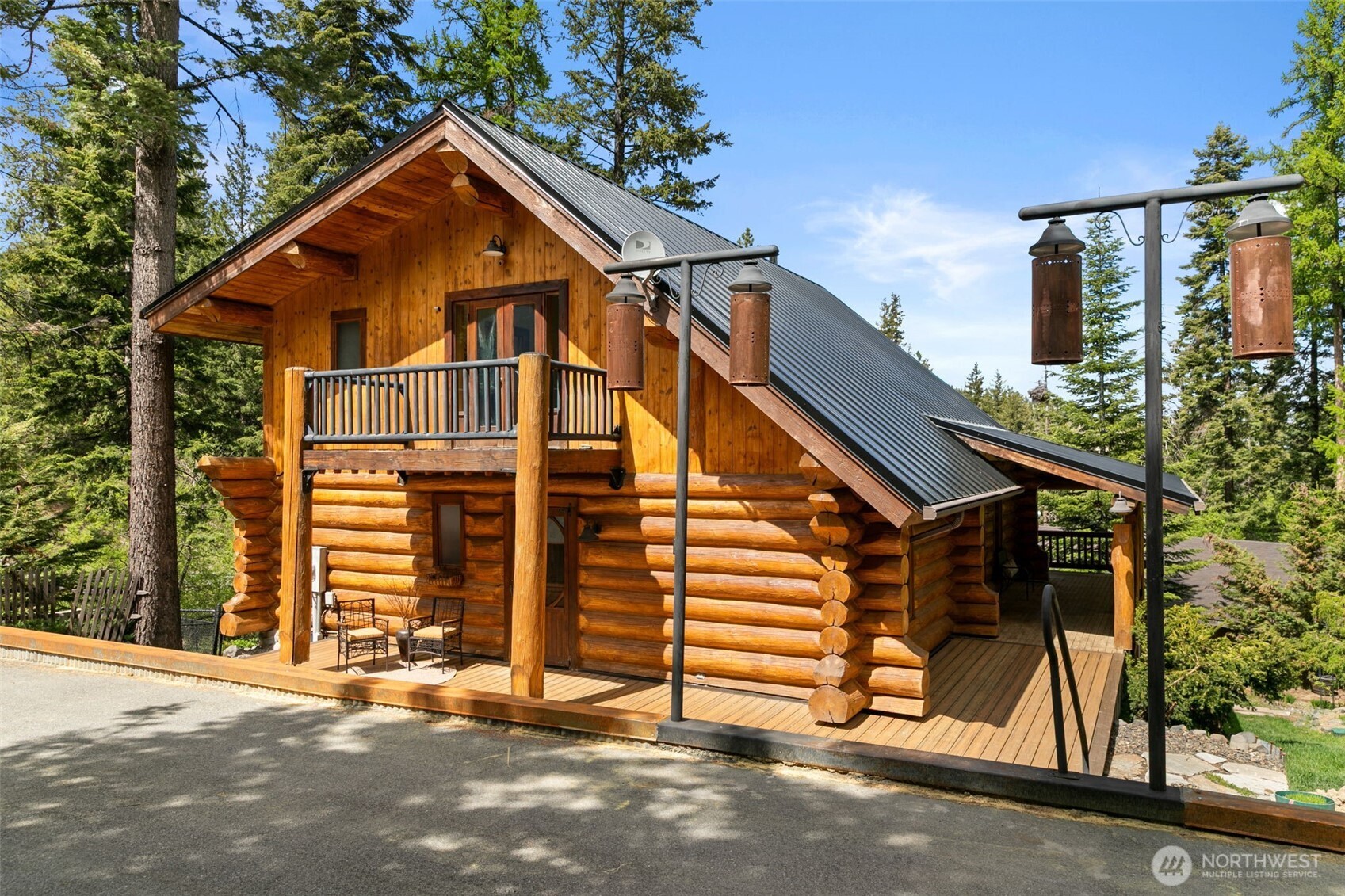 3105 Tamarack Place
