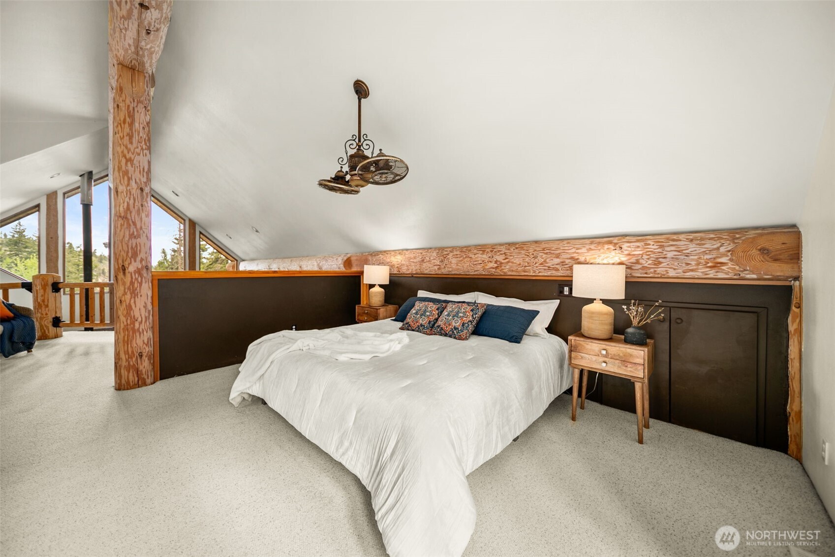 3105 Tamarack Place