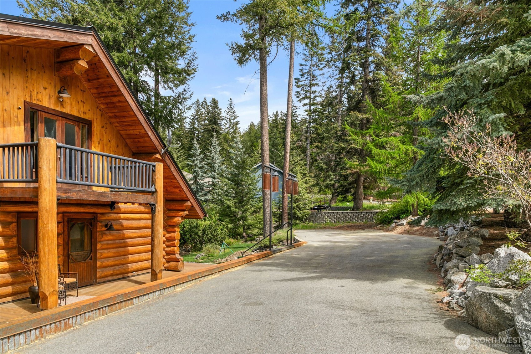 3105 Tamarack Place