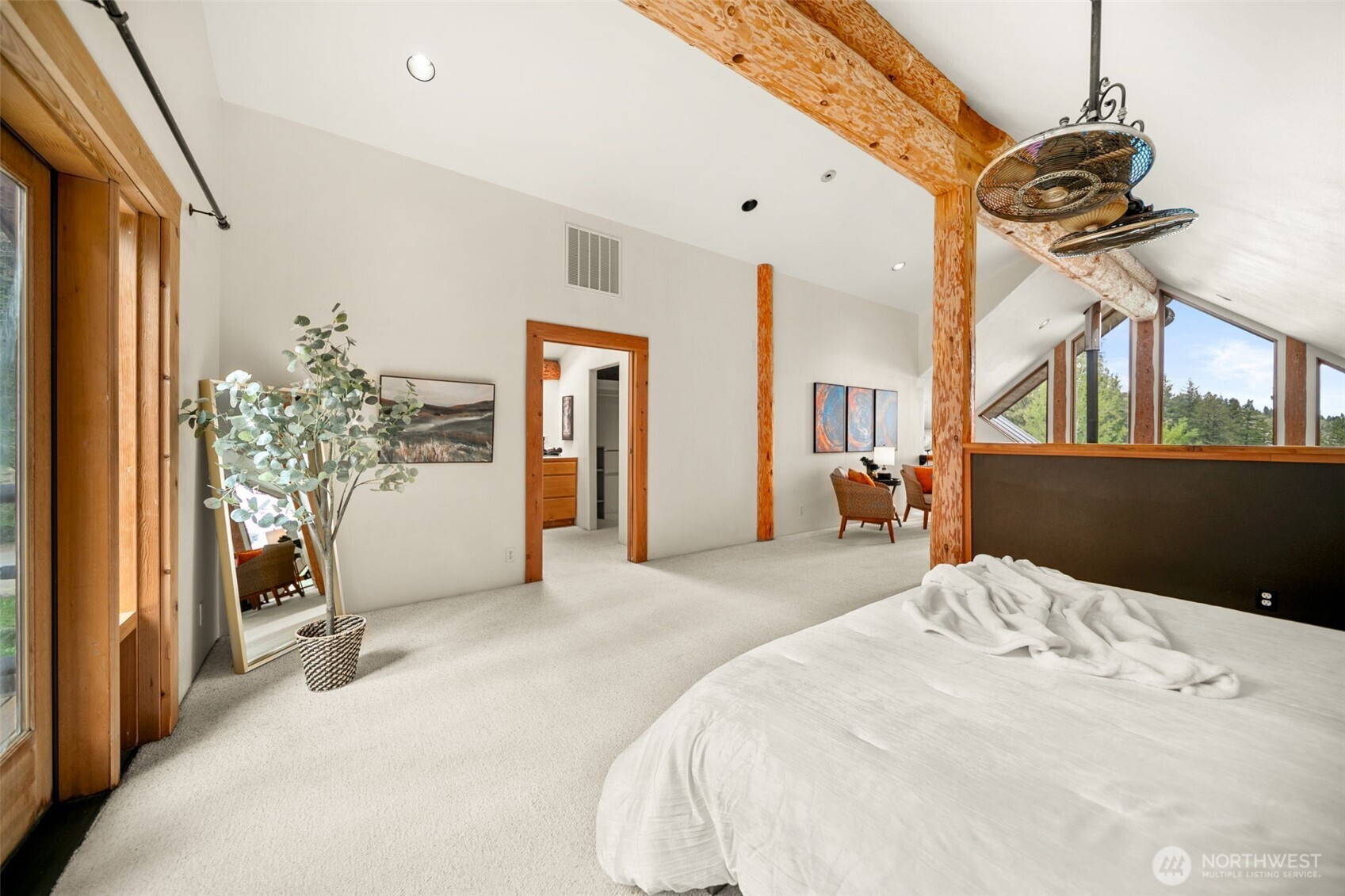 3105 Tamarack Place