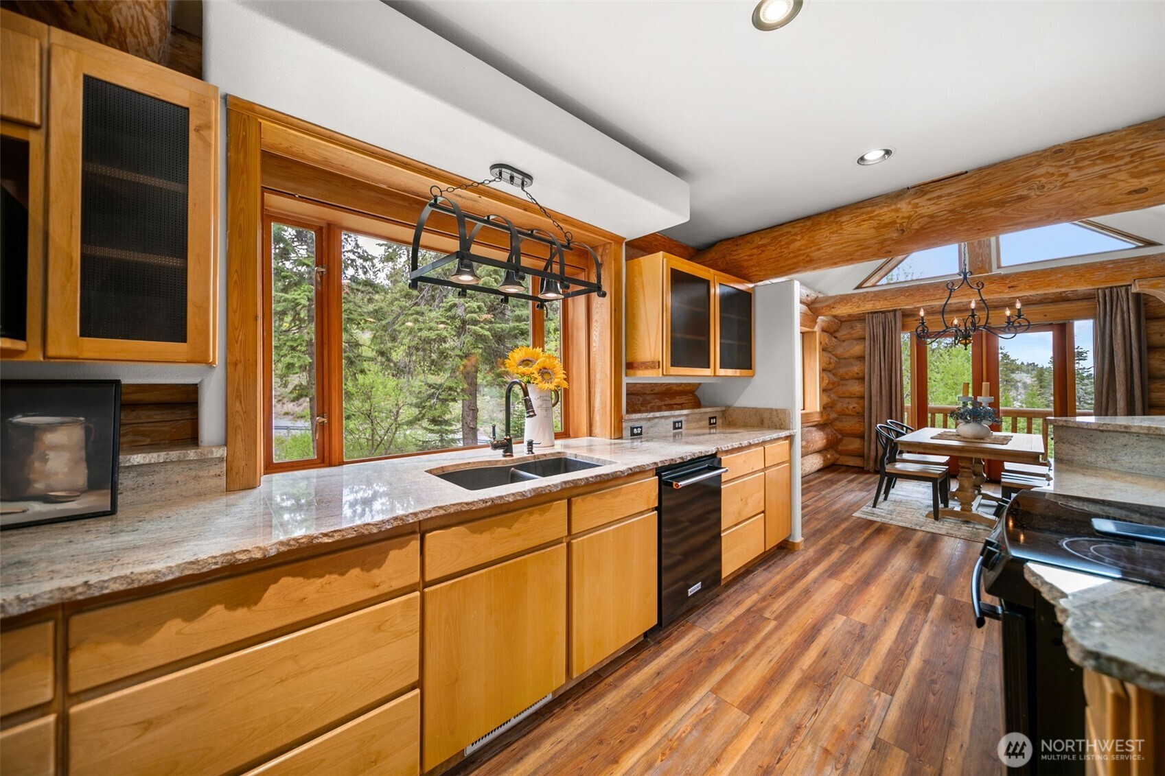 3105 Tamarack Place