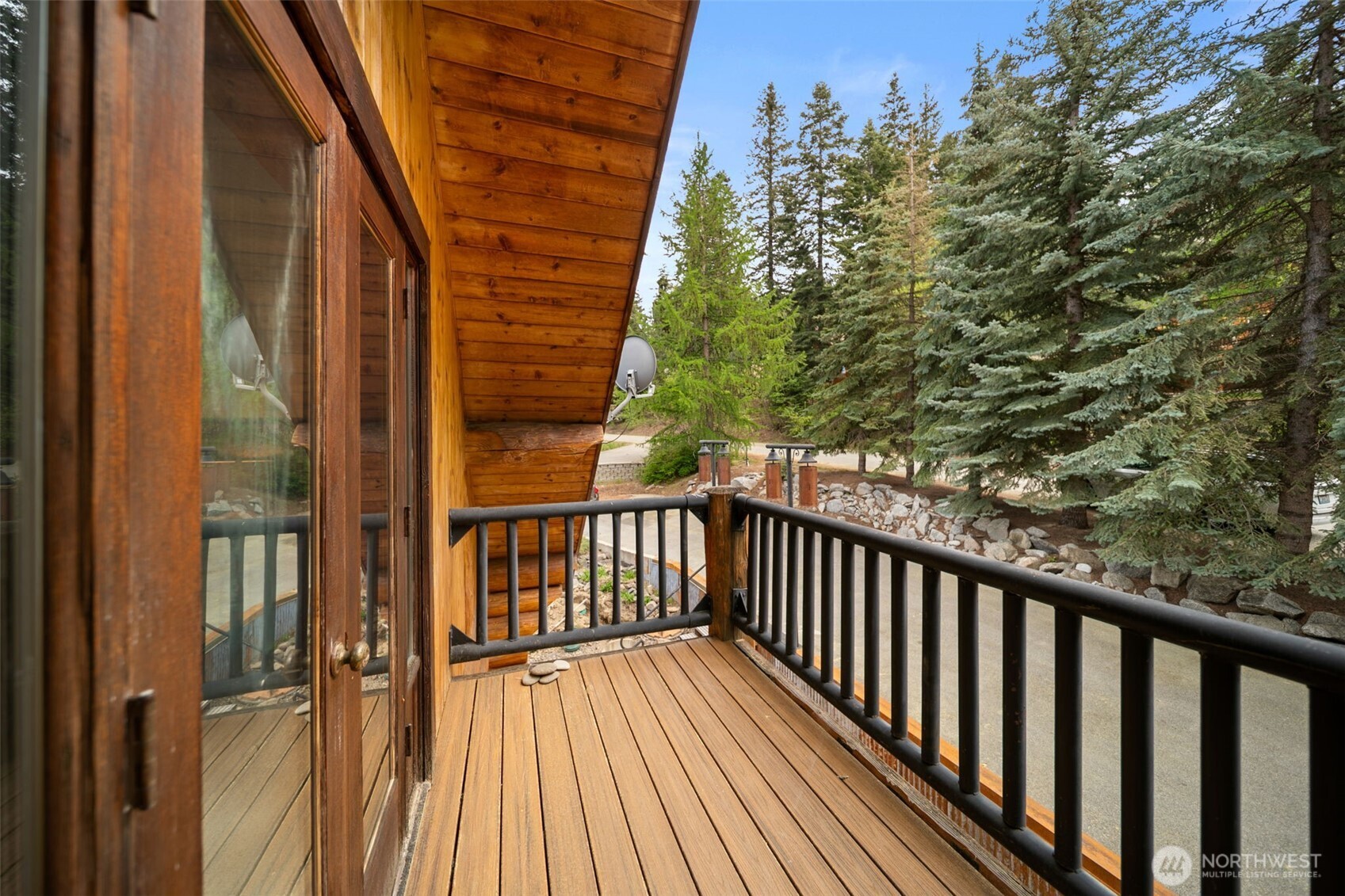 3105 Tamarack Place