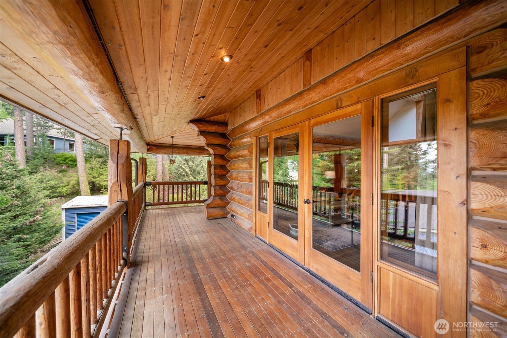 3105 Tamarack Place