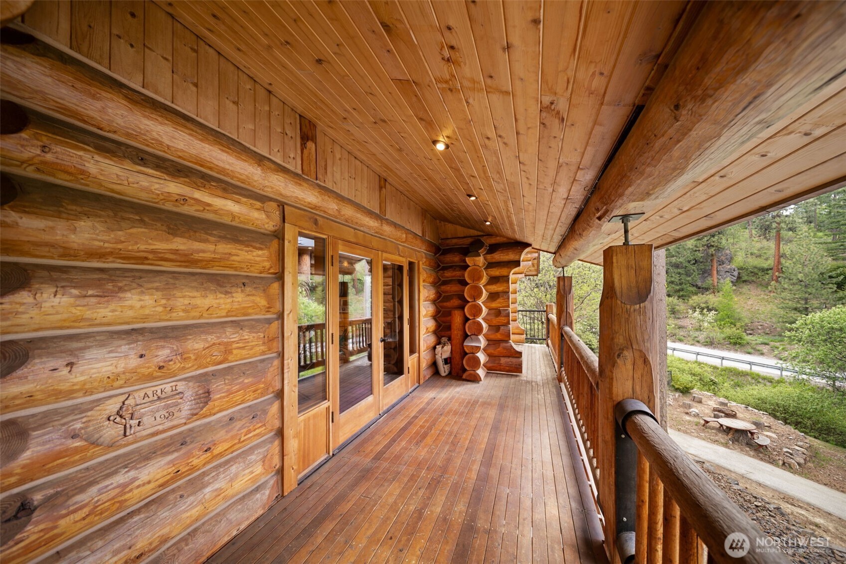 3105 Tamarack Place