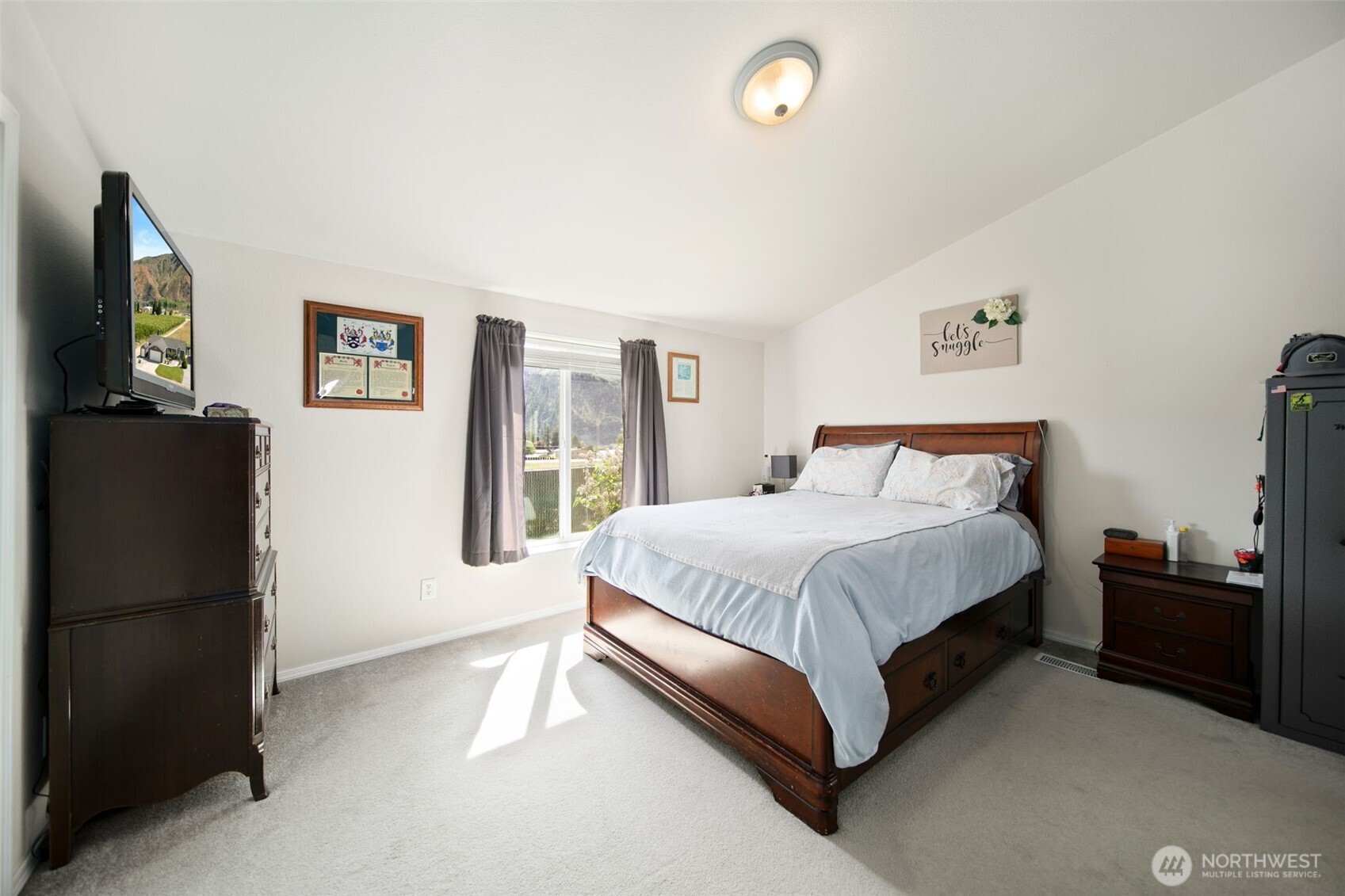 14617 Diamond Avenue