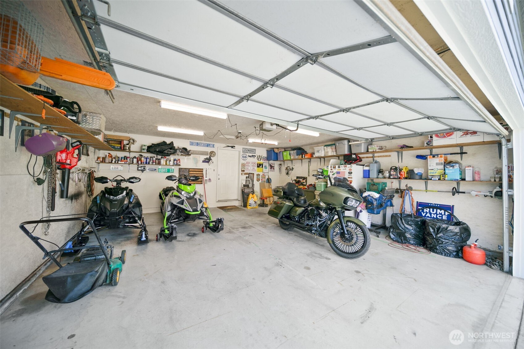 14617 Diamond Avenue