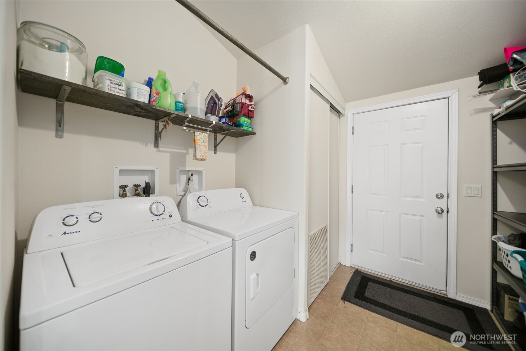 14617 Diamond Avenue