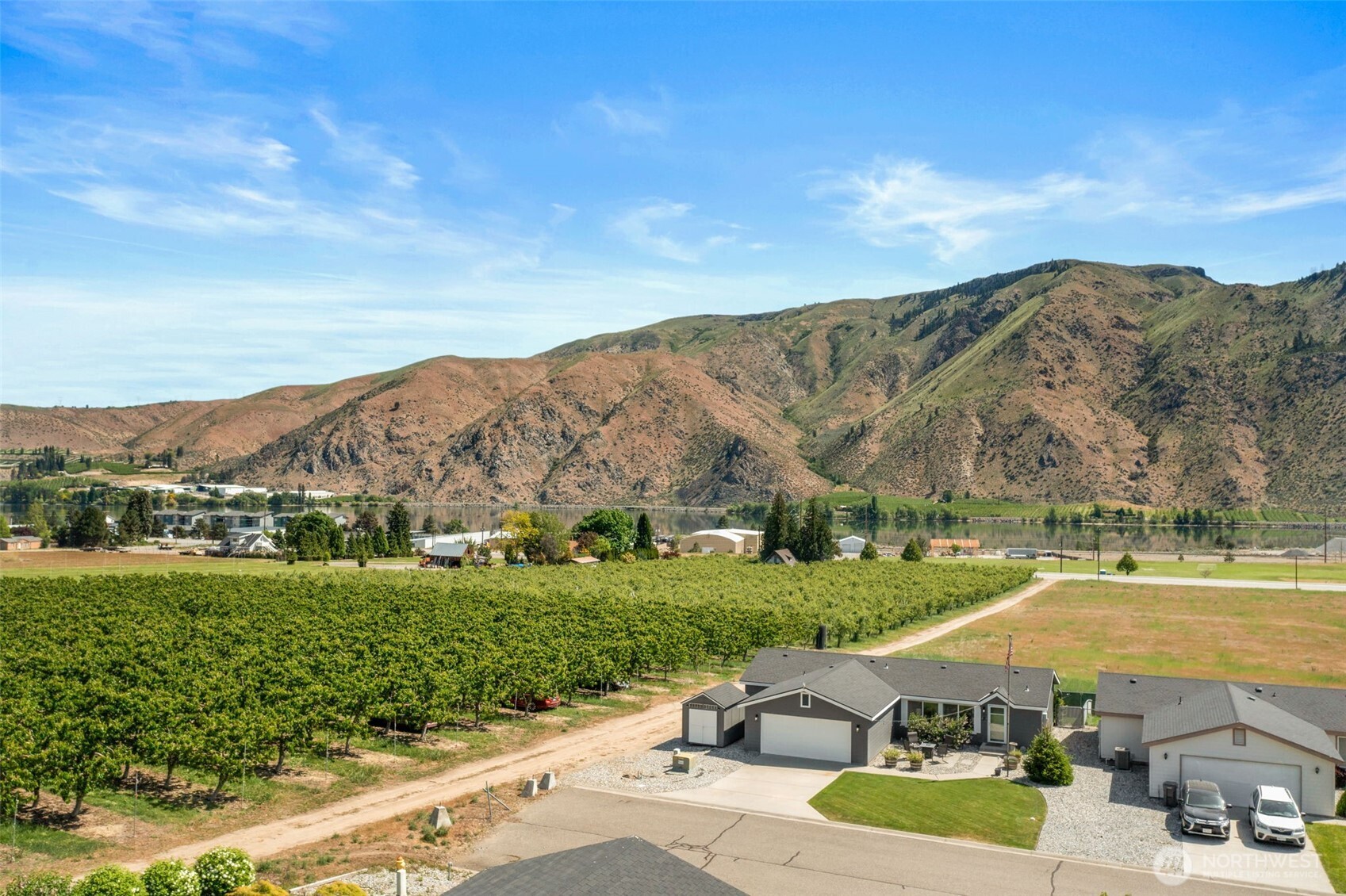 14617 Diamond Avenue