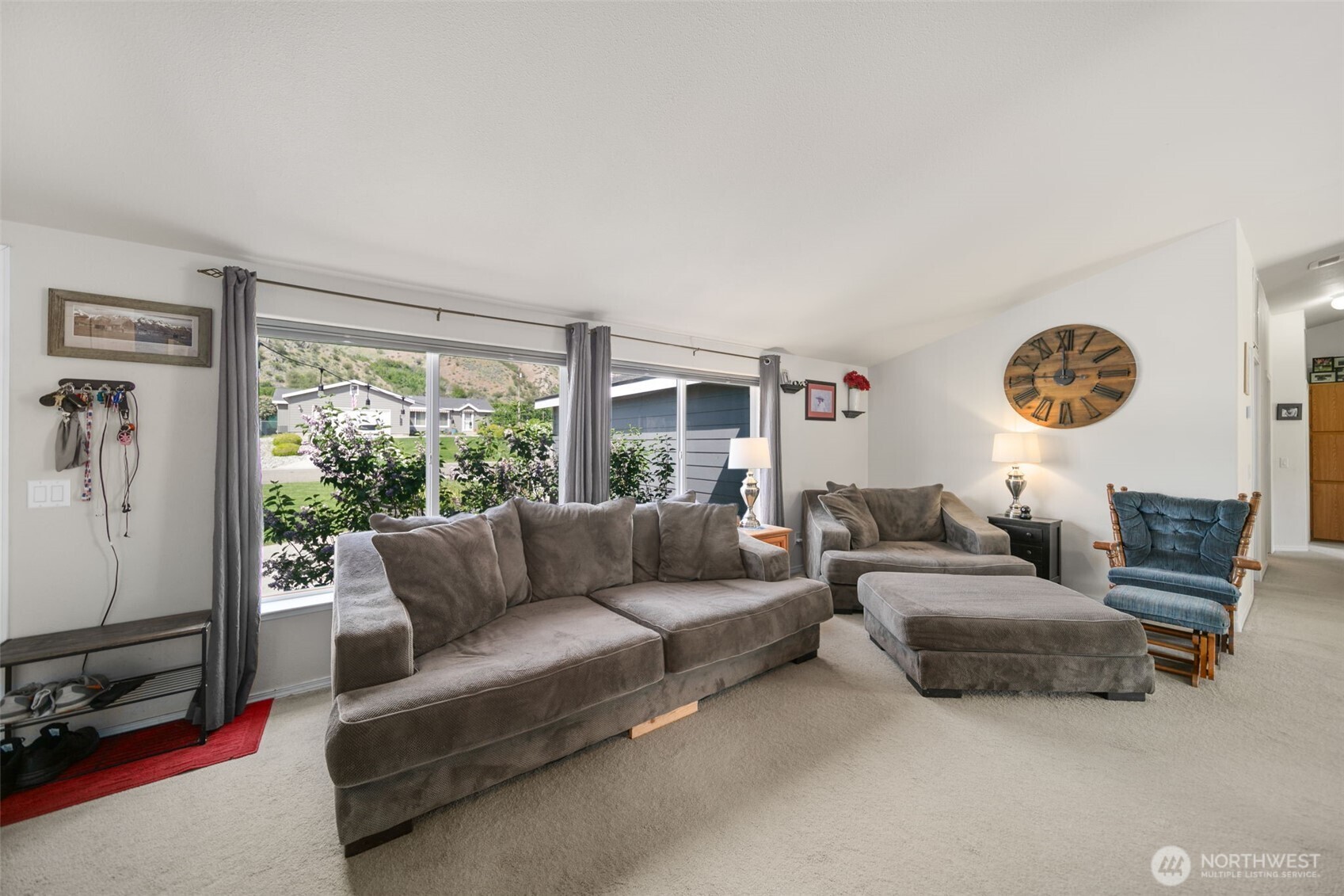 14617 Diamond Avenue