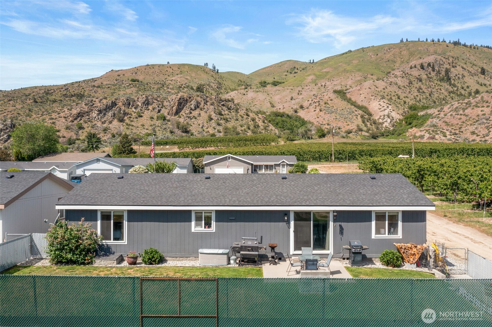 14617 Diamond Avenue