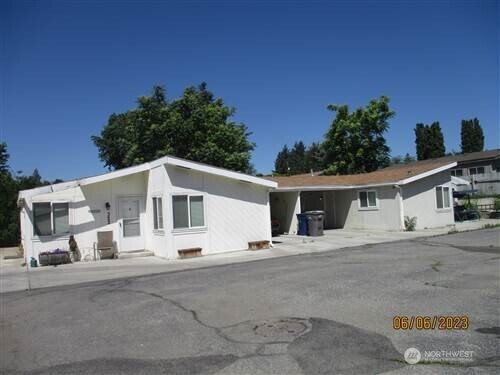 322 N Kentucky Unit: A&B