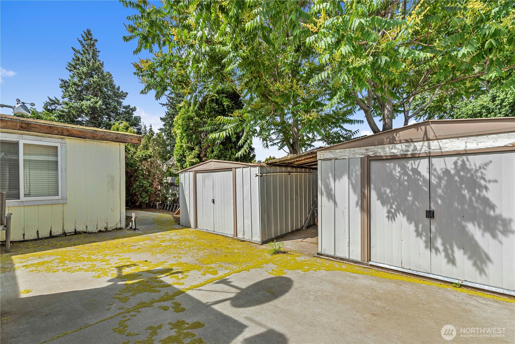 322 N Kentucky Unit: A&B