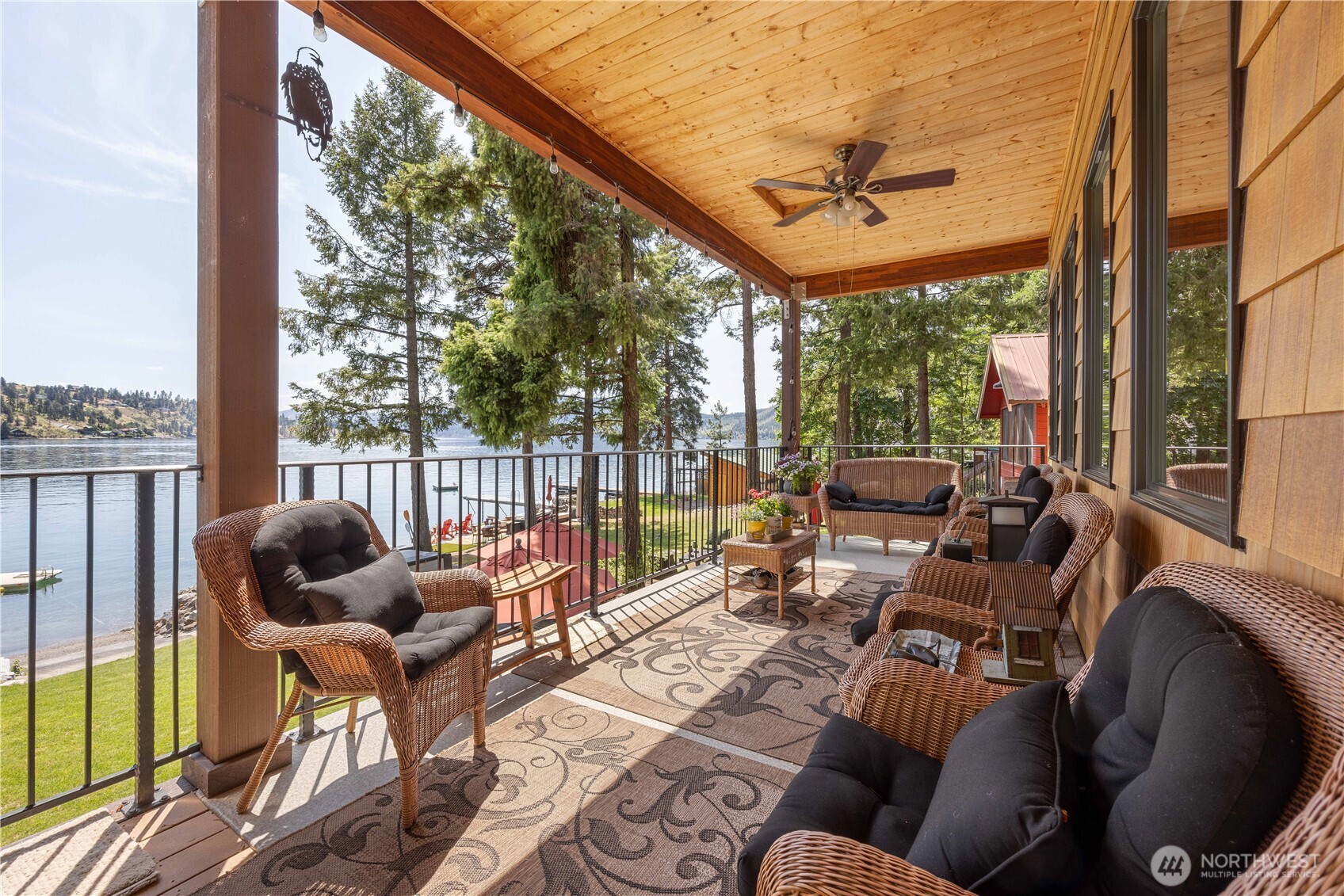 11532 South Lakeshore Rd.