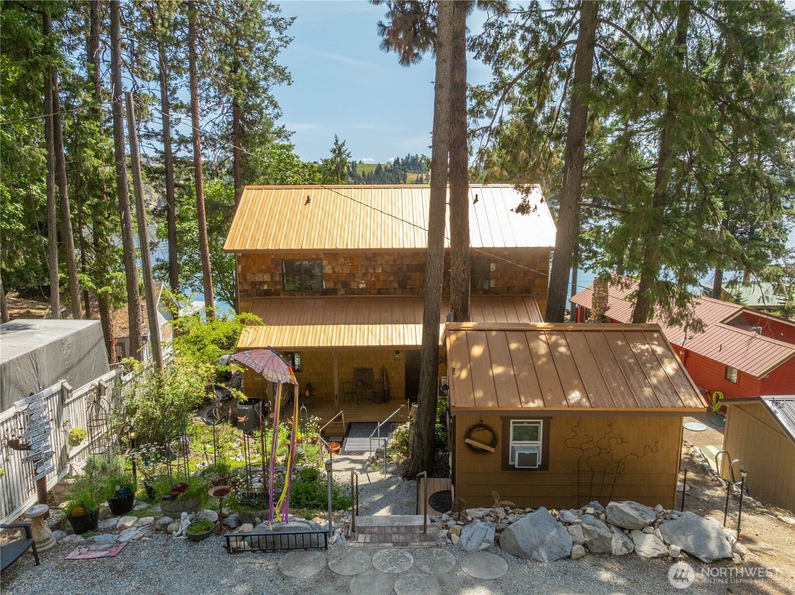 11532 South Lakeshore Rd.