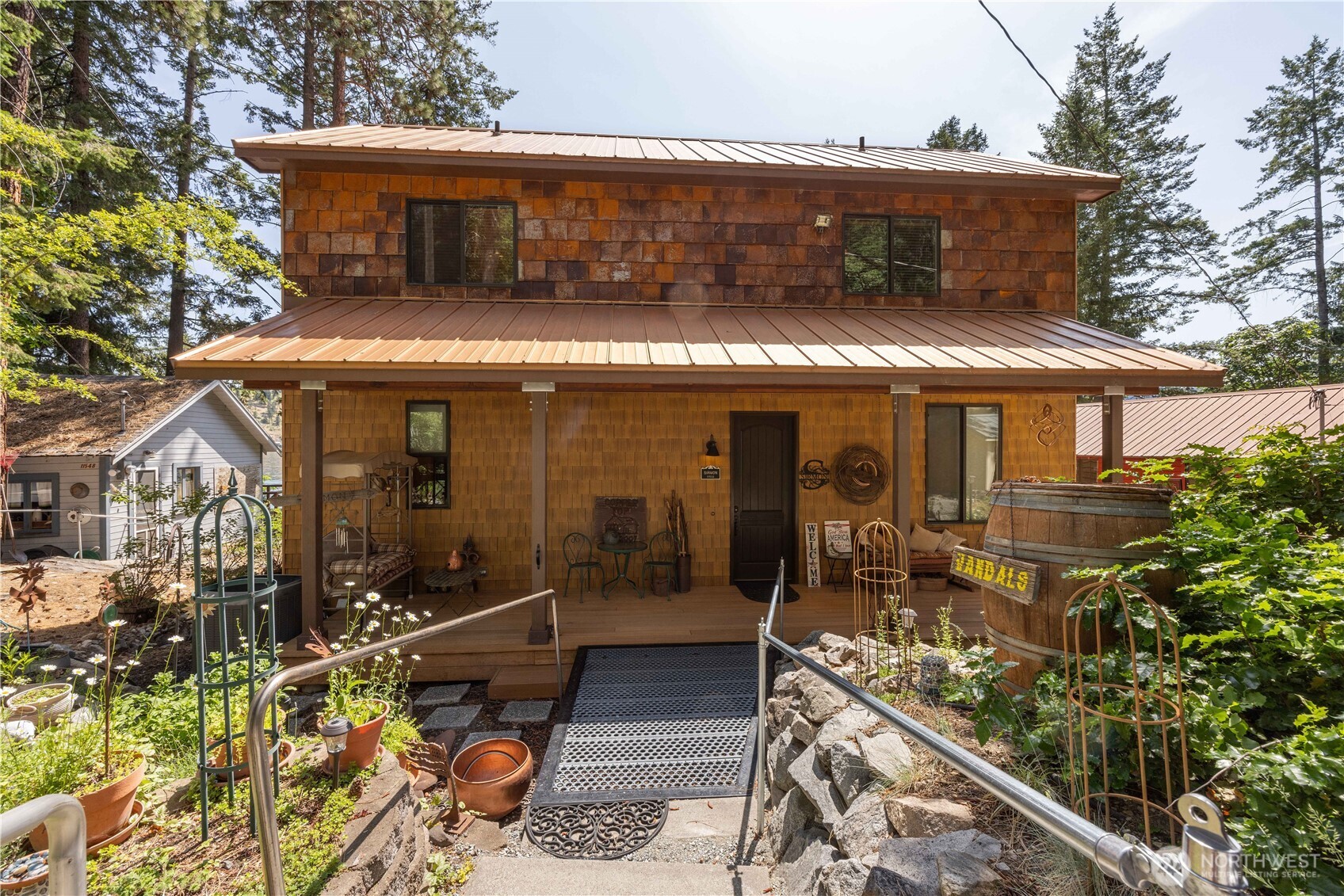 11532 South Lakeshore Rd.