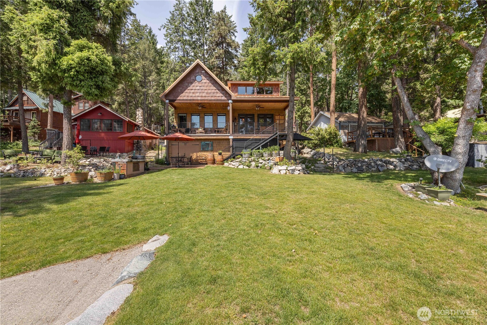 11532 South Lakeshore Rd.