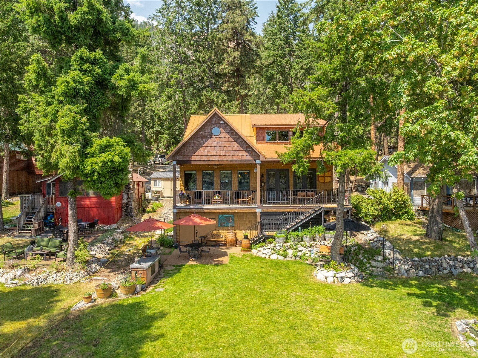 11532 South Lakeshore Rd.