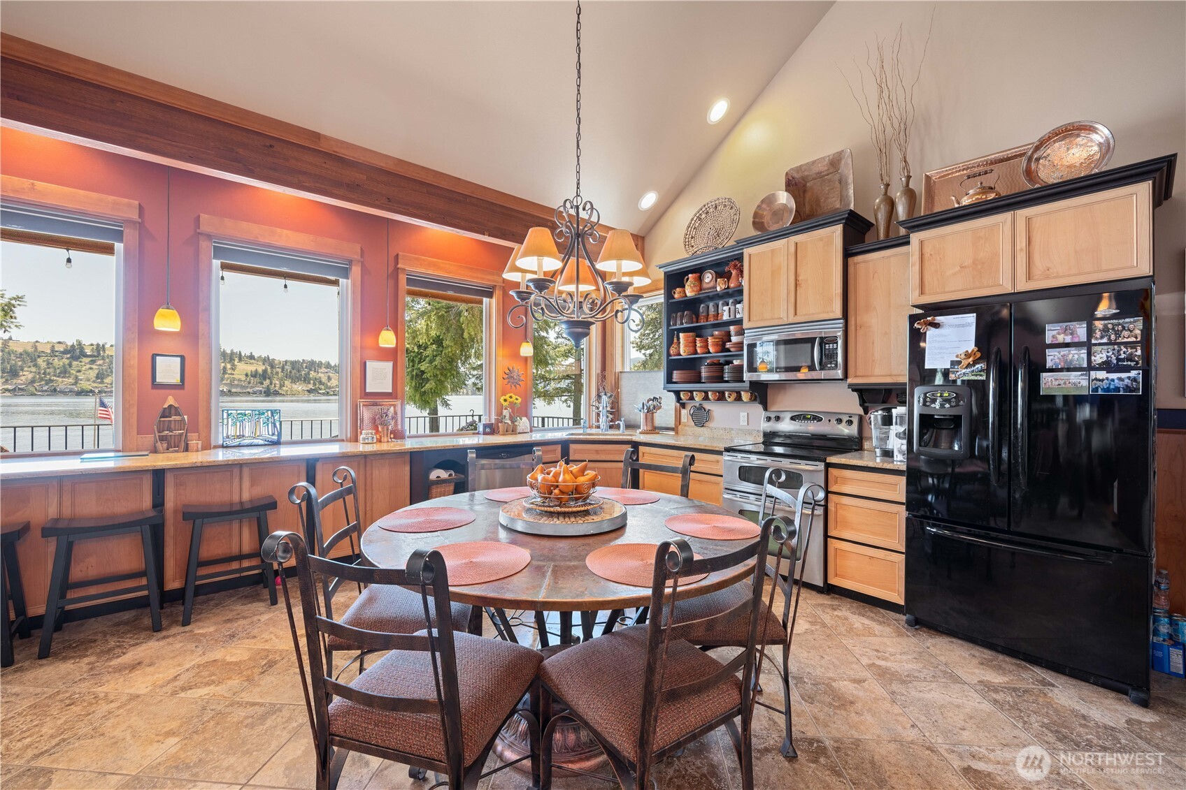 11532 South Lakeshore Rd.