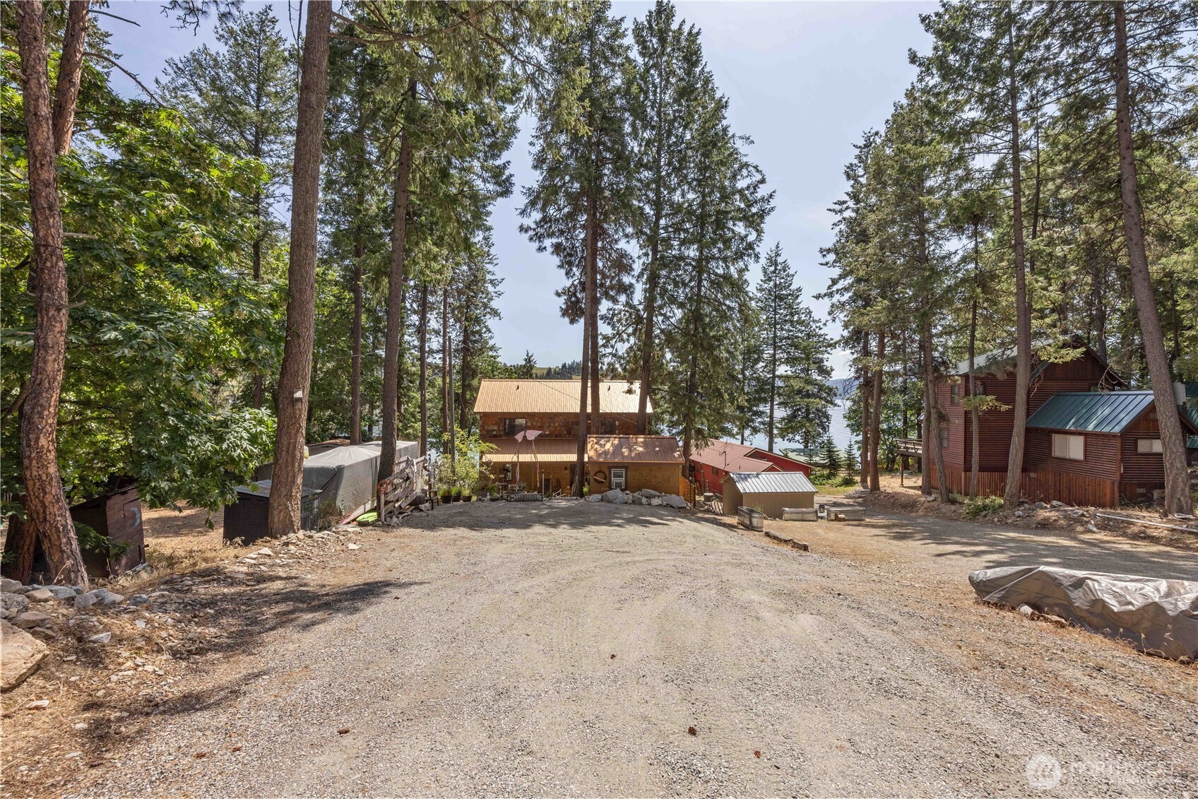 11532 South Lakeshore Rd.