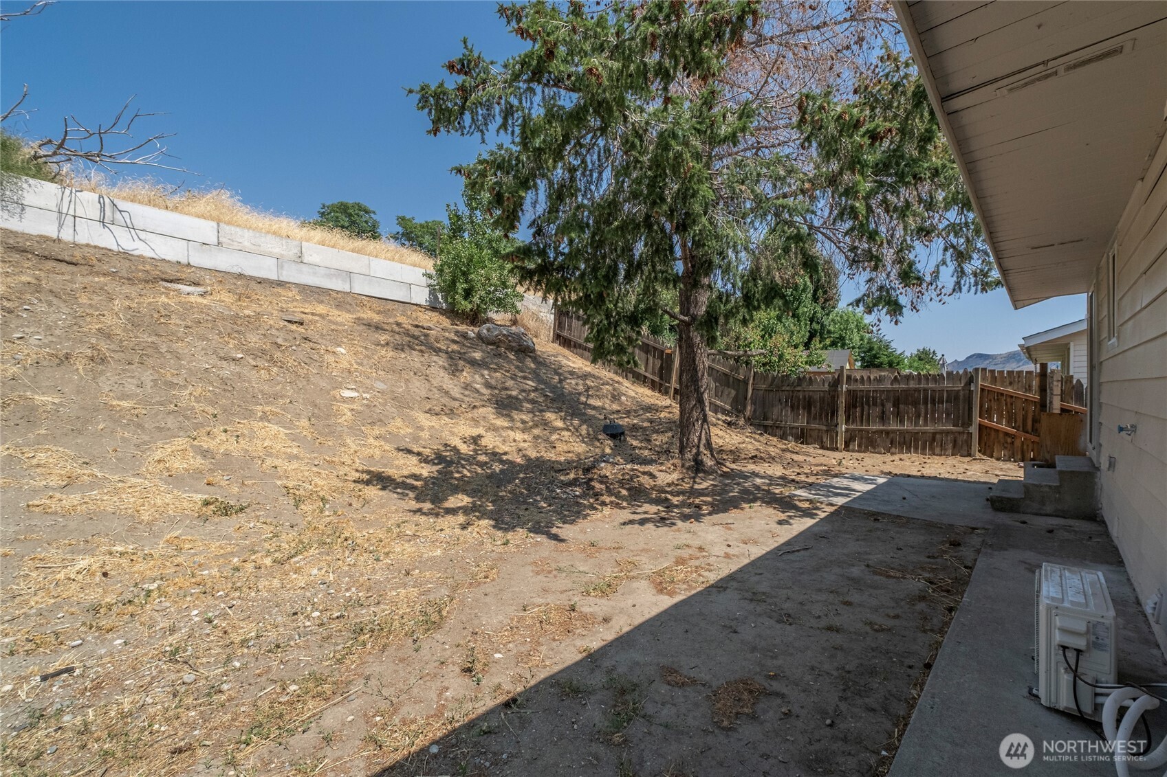 2117 S Majestic Drive