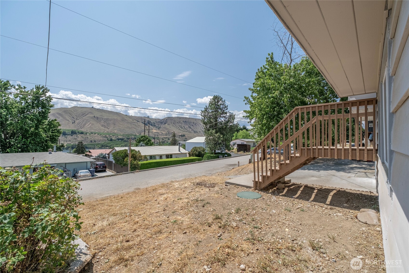 2117 S Majestic Drive