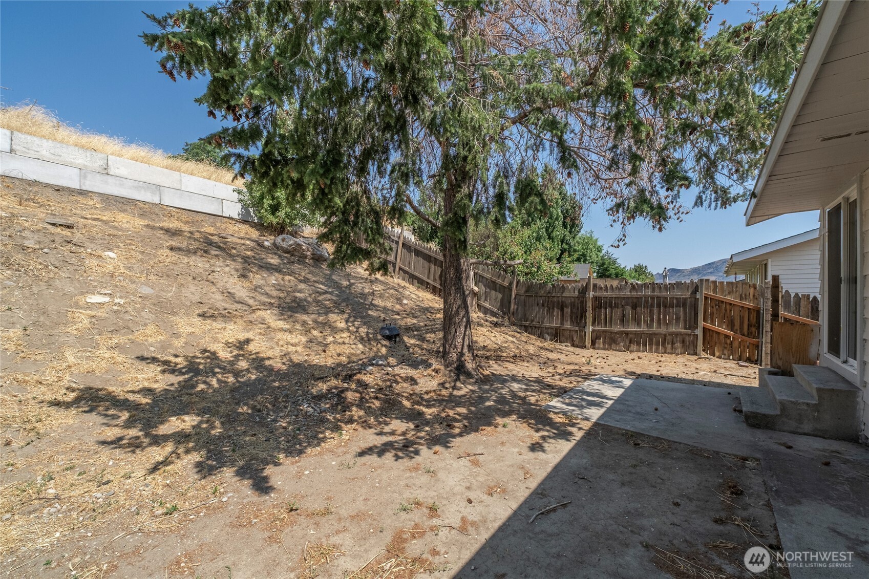 2117 S Majestic Drive