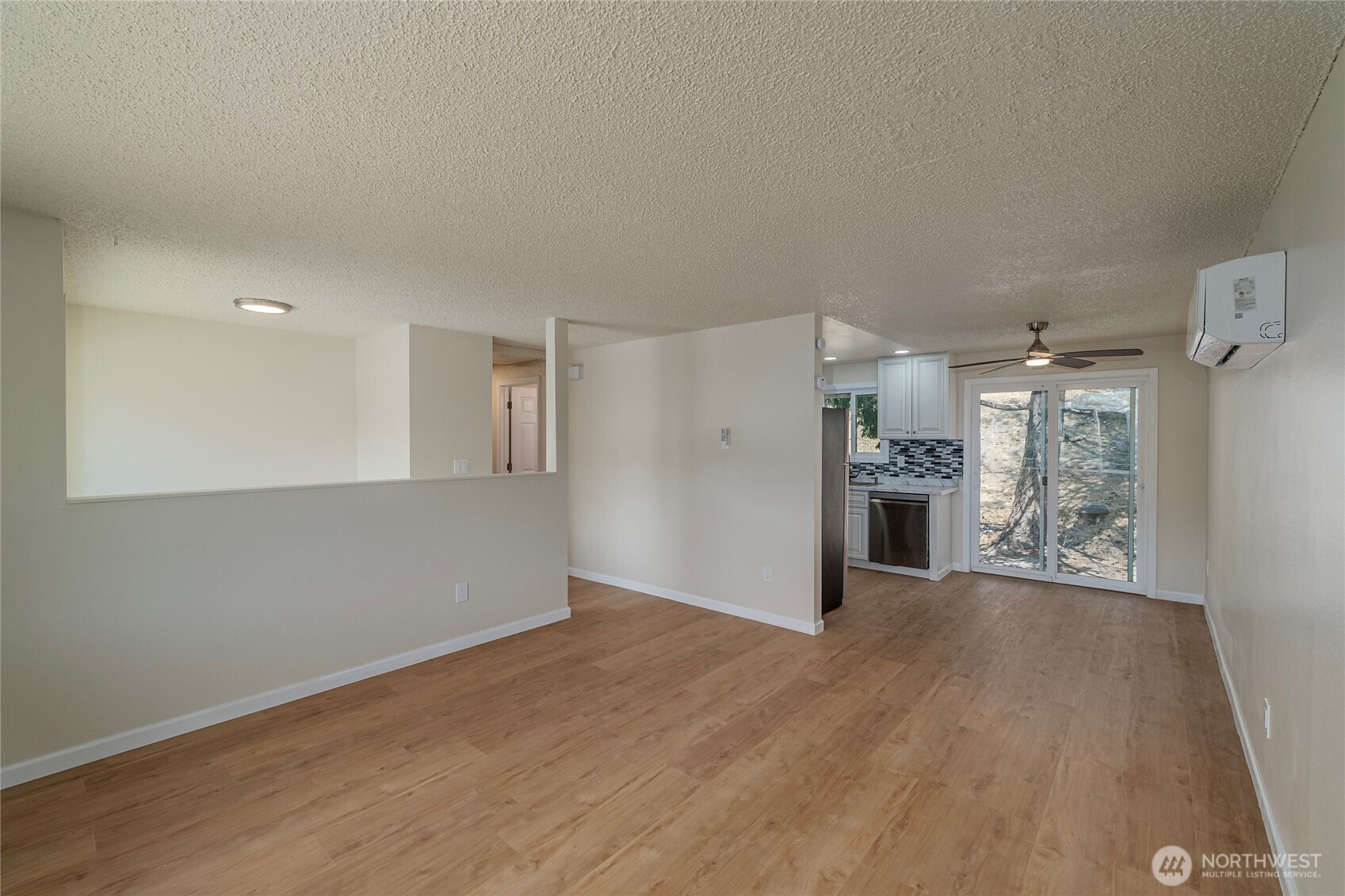 2117 S Majestic Drive