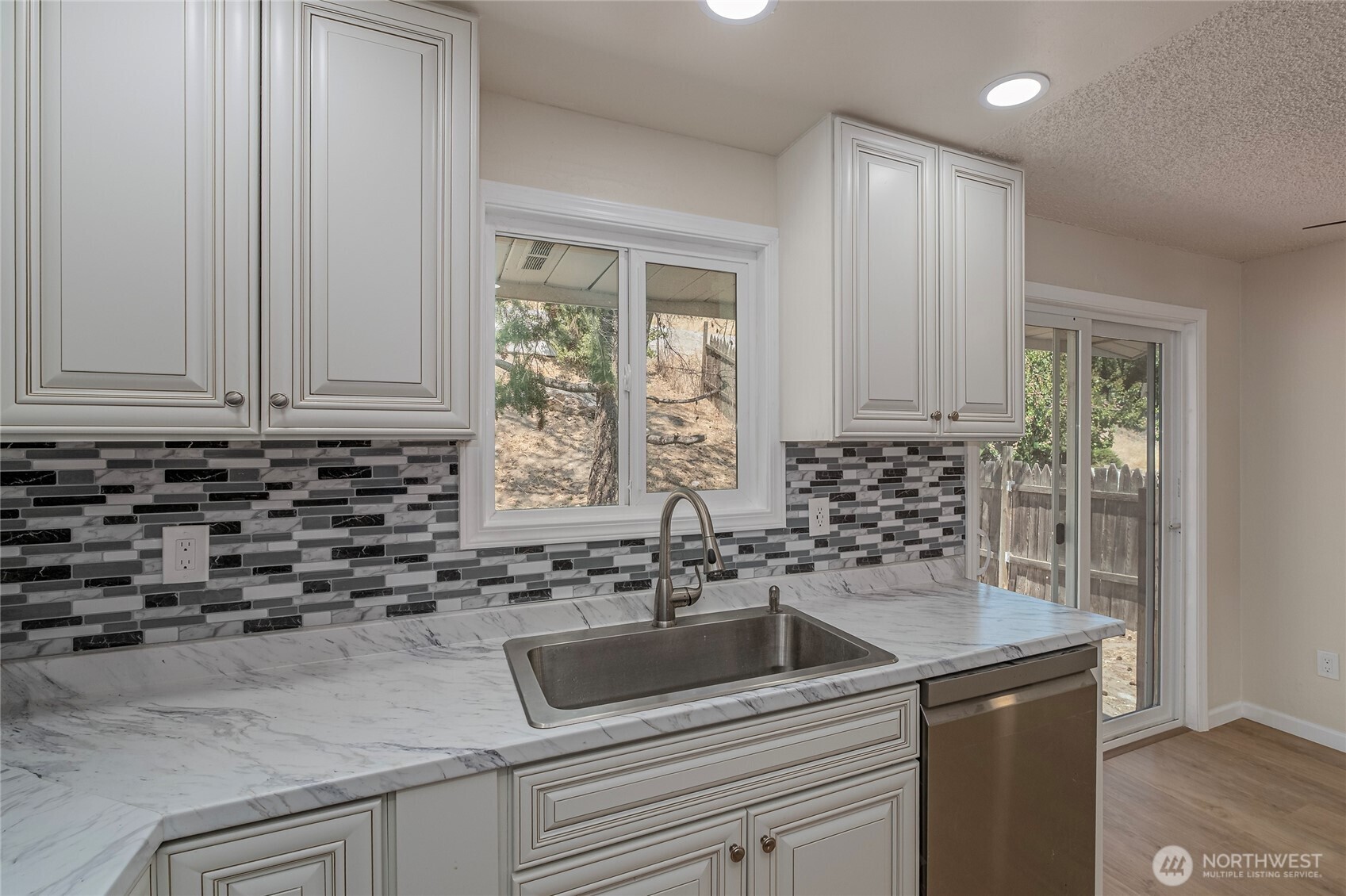 2117 S Majestic Drive