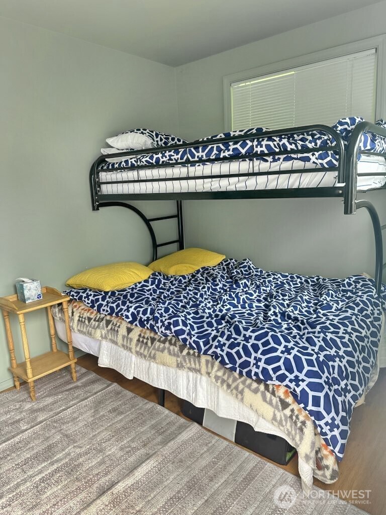 6 Lone Pine Trail
