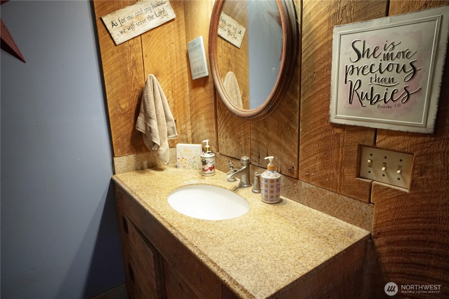 1112 Loomis Oroville Road