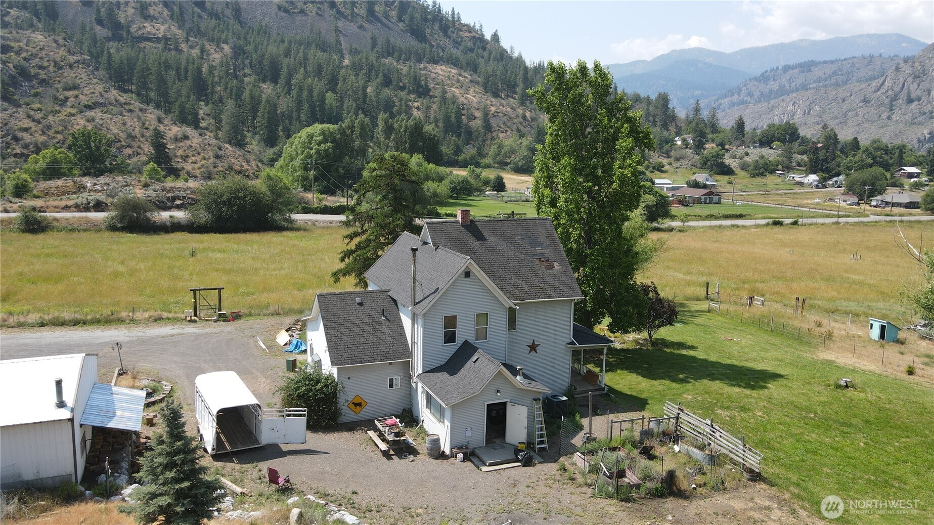 1112 Loomis Oroville Road