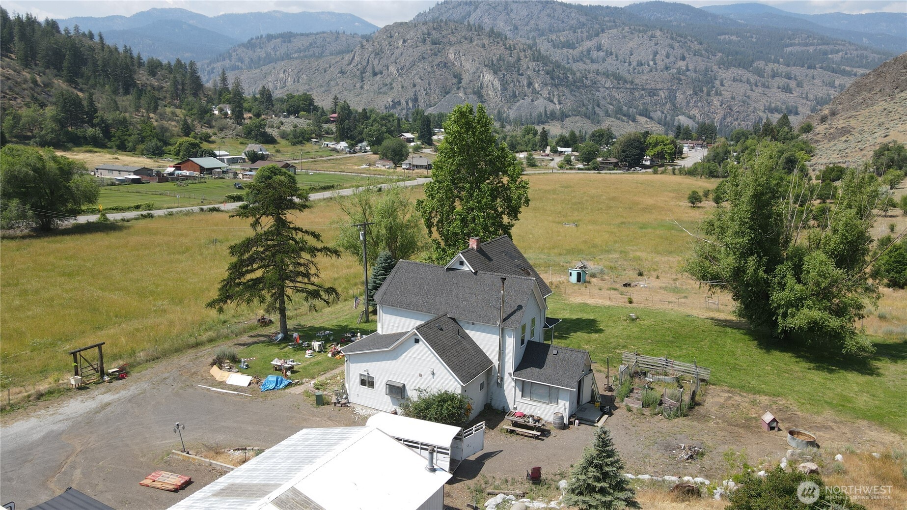 1112 Loomis Oroville Road