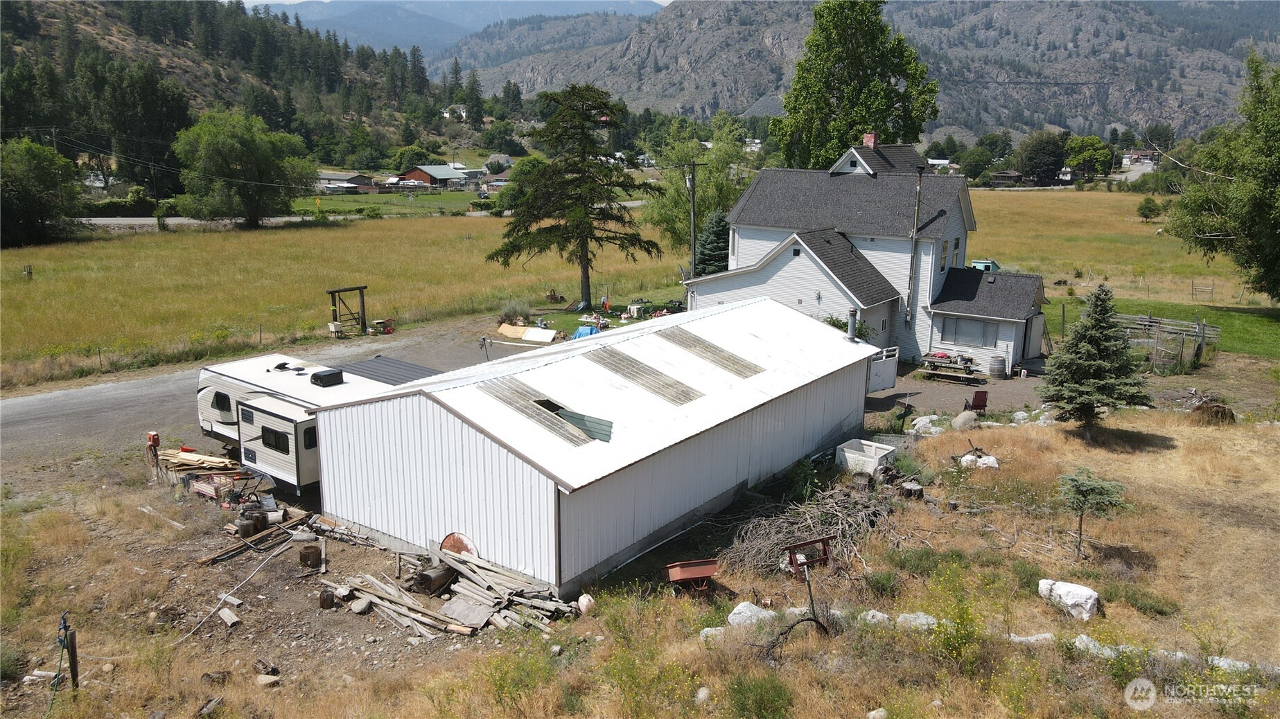 1112 Loomis Oroville Road