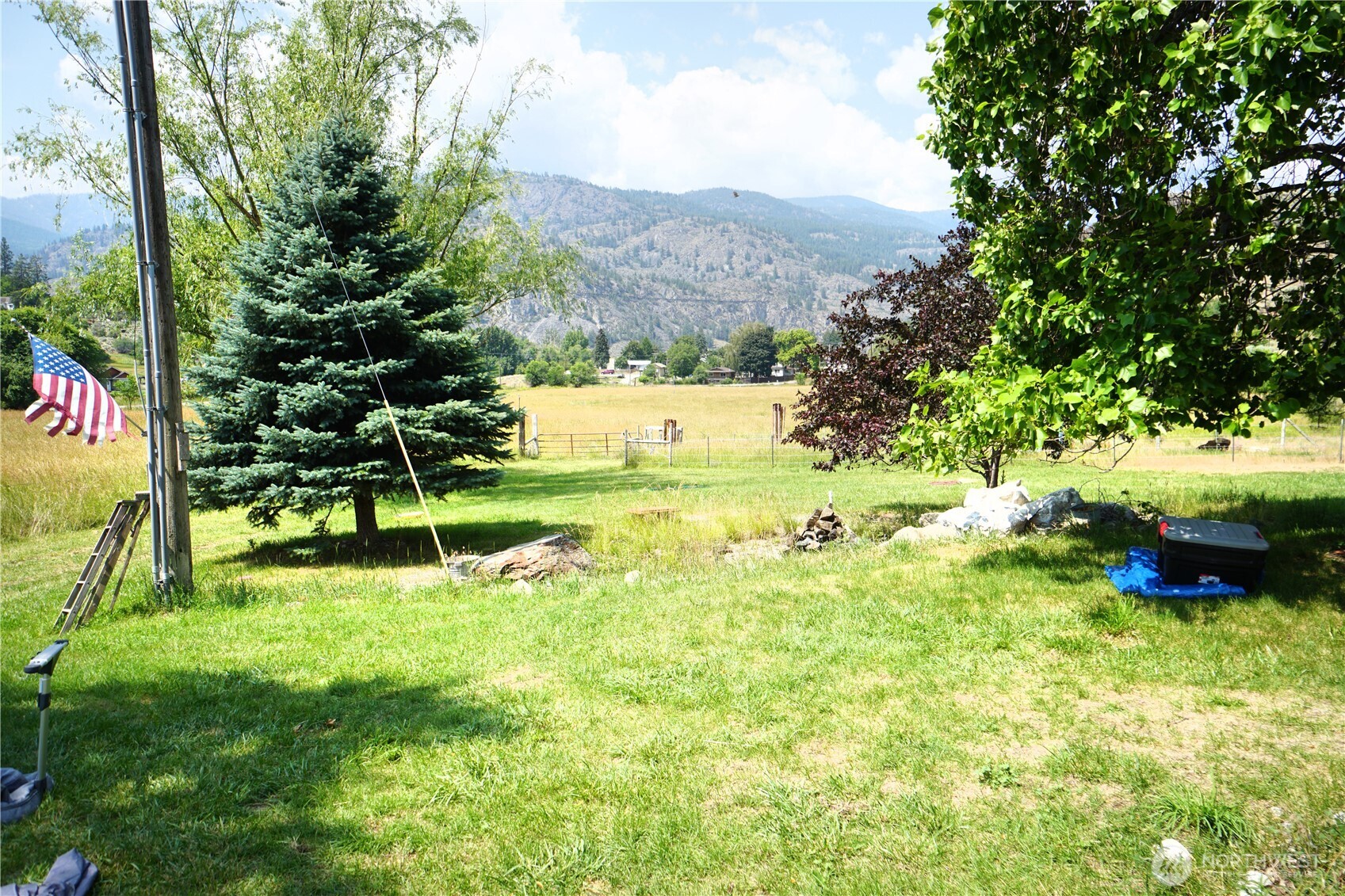 1112 Loomis Oroville Road