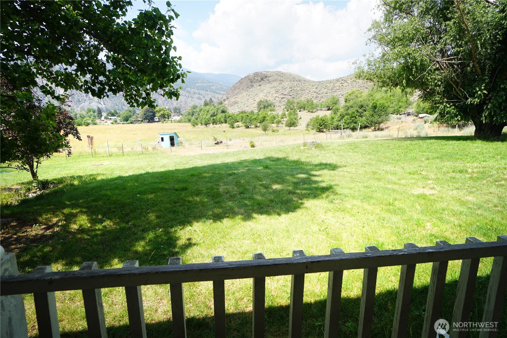 1112 Loomis Oroville Road